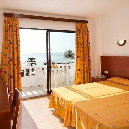 R2 Veronica Otel